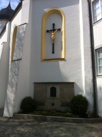 Kriegerdenkmal an der Wallfahrtskirche Mariä Himmelfahrt 