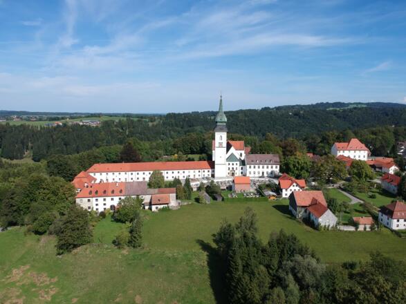 Die ehemalige Stiftskirche des Klosters Rottenbuch