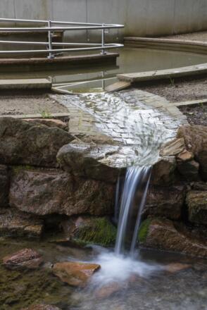 Barrierefreie Wassertretanlage Mespelbrunn
