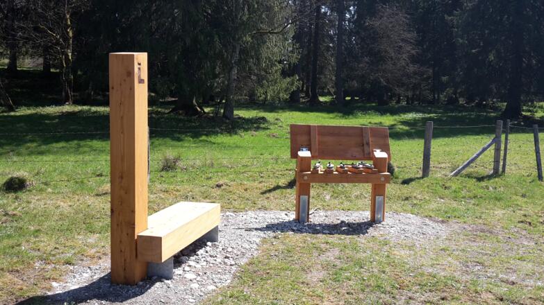 Kiesel-Lithophon und Rastplatz in Dessau