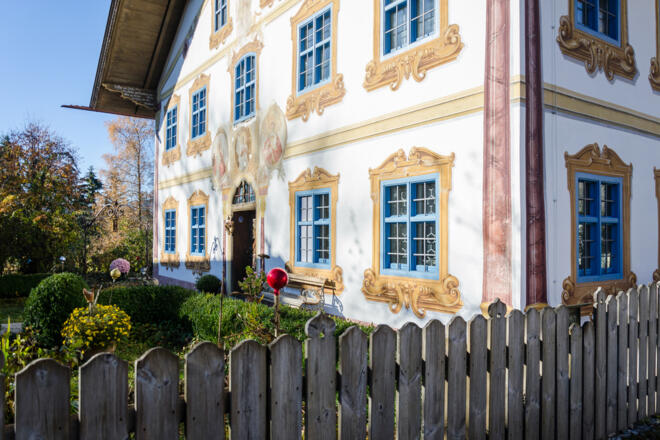 Wanderung - Hungerbach-Rundweg - Der Freskenhof in Eglfing