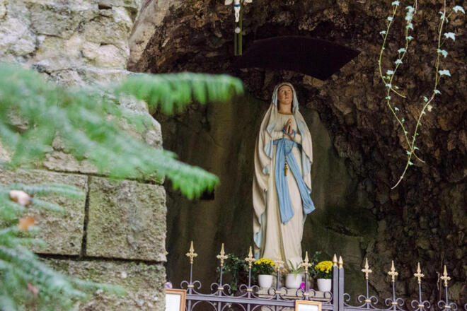 Fernwanderweg - Meditationsweg, erste Etappe - Die Lourdesgrotte