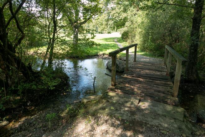 Idyllisches Plätzchen am Inninger Bach