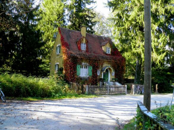 Märchenhaus am Isar-Kanal