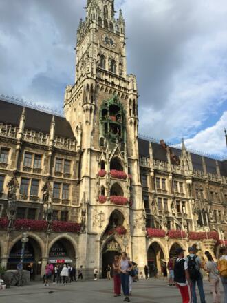 Marienplatz, Rathaus