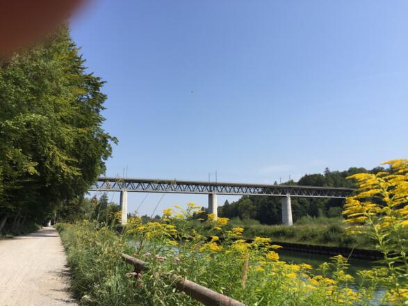 Großhesseloher Brücke