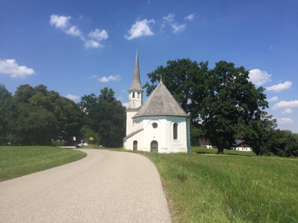 St. Leonhard, Harmating