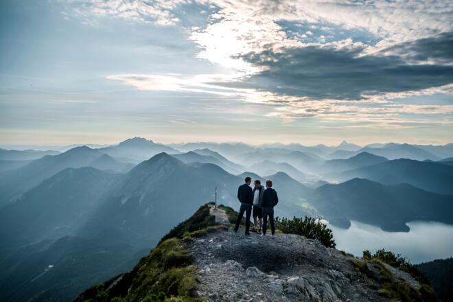 Herzogstand mit Blick auf den Walchensee