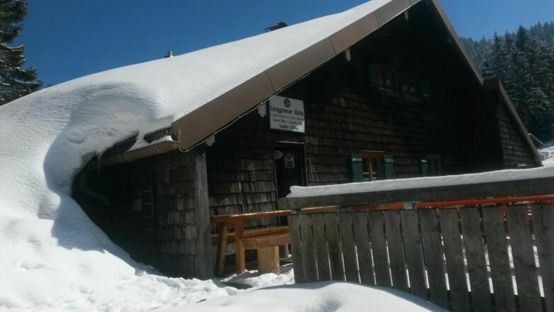 Lenggrieser Hütte im Winter