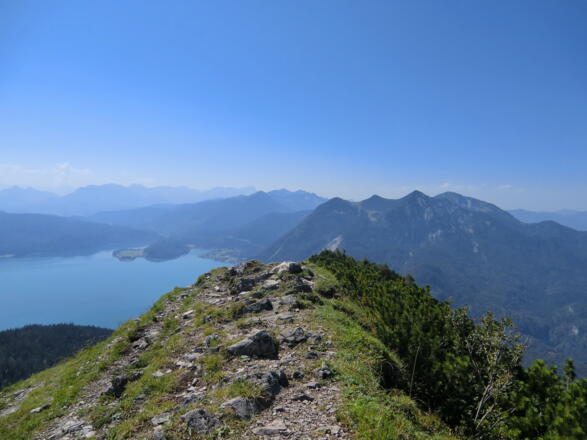 Blick vom Gipfel des Jochbergs