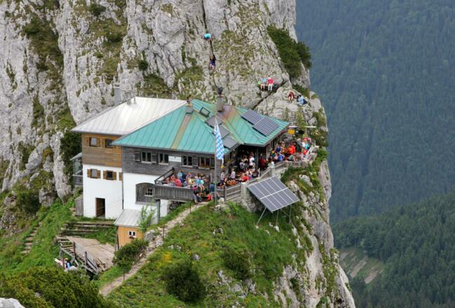 Blick vom Roßstein zur Hütte