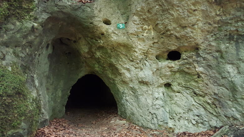 Azelsteinlöcher (Nr. 21)