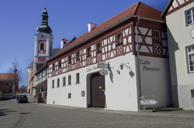 Café und Pension in Neualbenreuth