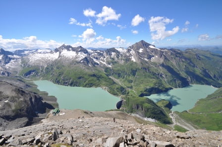 Der Blick is da Wahnsinn: Die beiden Hochgebirgsstauseen mit dem Heinrich-Schwaiger-Haus im Vordergrund