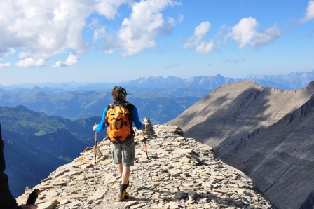 Weitblick pur: Blick vom Fochetzkopf über den Kempsenkopf bis ins Kaisergebirge