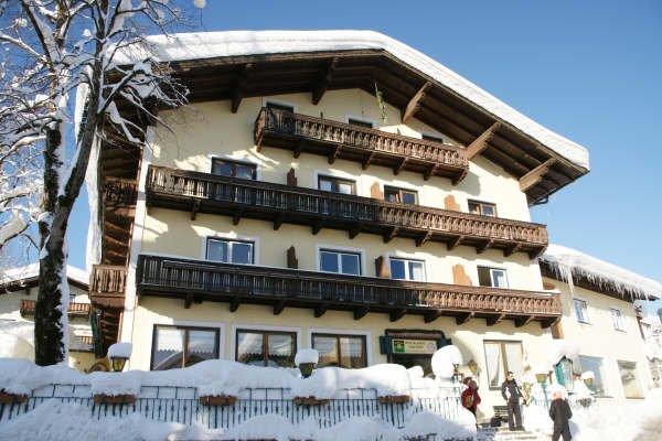 Gasthof Goldener Stern im Winter