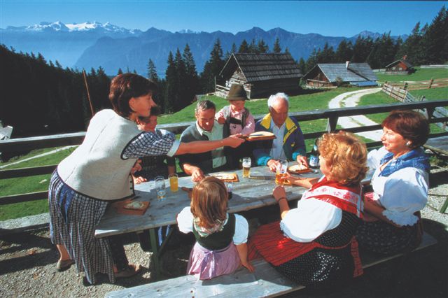 Jausnen auf der Hütteneck Alm