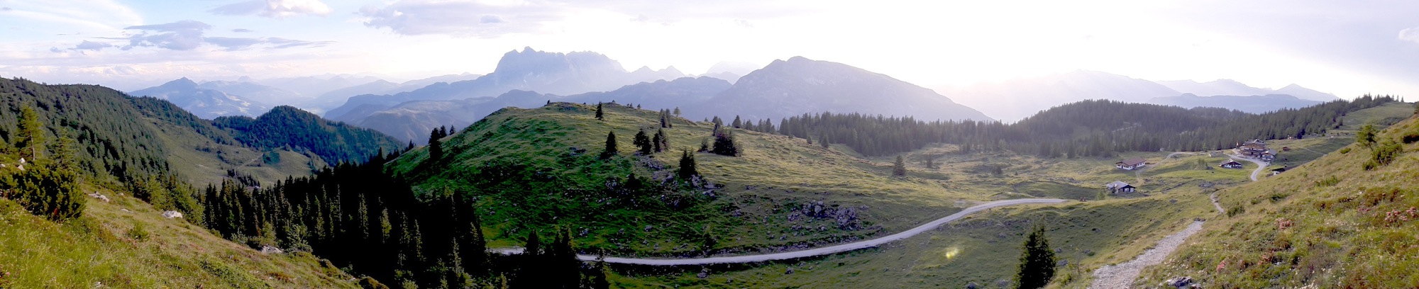Panorama im Abstieg vom Fellhorn