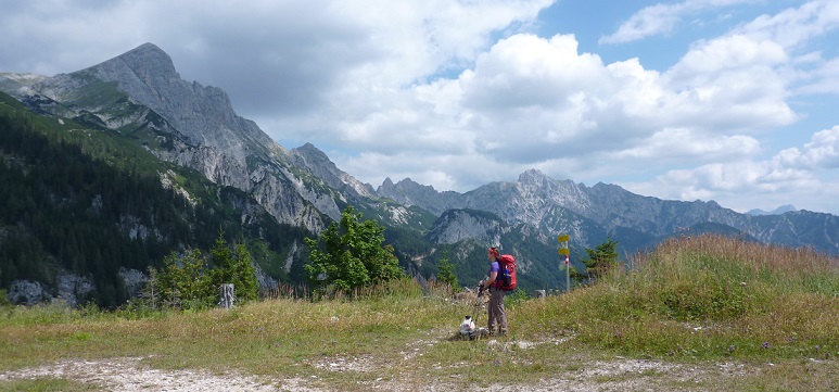Blick auf die Haller Mauern von knapp unterhalb des Phyrgasgatterls