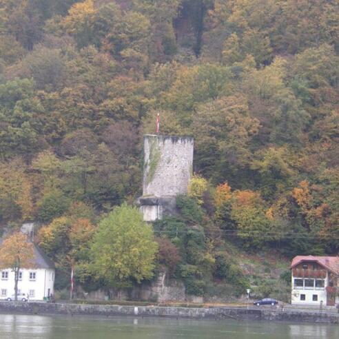Rundturm-in-Sarmingstein.jpg