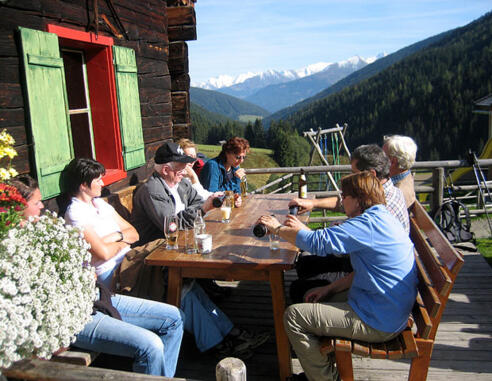Gemütliche Einkehr bei der Baumgarten Alm (1.402 m)