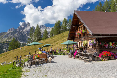 Wallehenhütte auf der Sulzenalm
