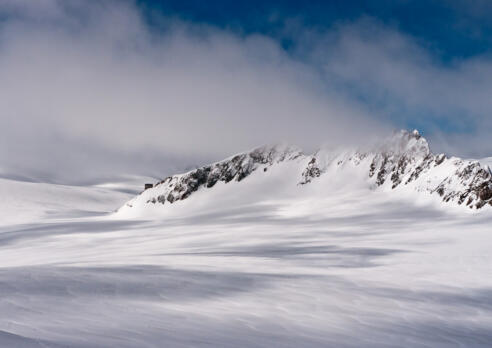 Blick vom Oberen Guslarjoch über den Kesselwandferner zum Brandenburger Haus
