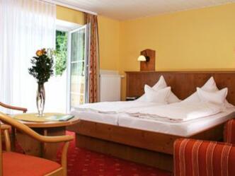 Zimmerbeispiel Gästehaus Schwarz