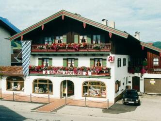 Hausansicht im Sommer