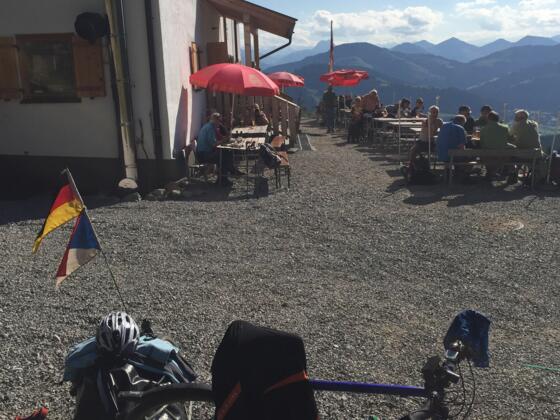 Gaudeamus-Hütte 1263 m - Ziel erreicht Jippi!