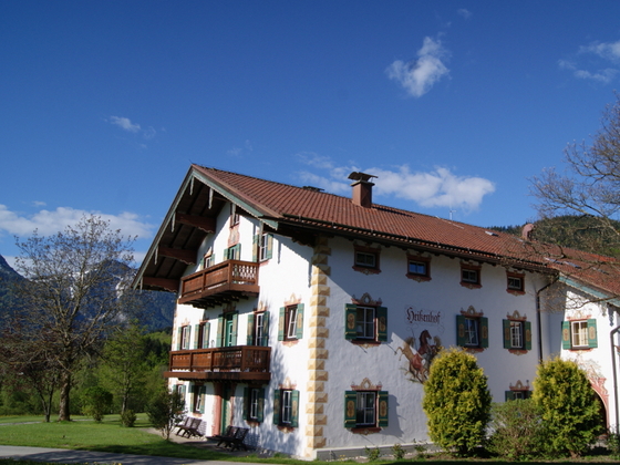 Hausansicht im Sommer