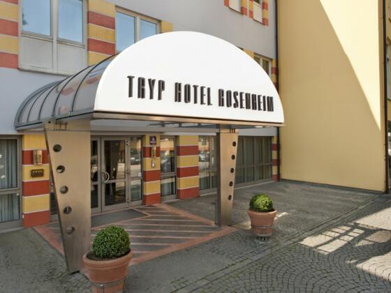 TRYP-Rosenheim - Außenansicht