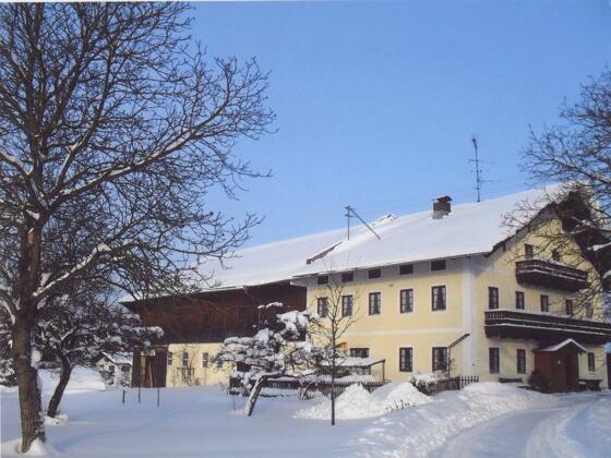 Haus Winterbild Unterkunft Obermeier