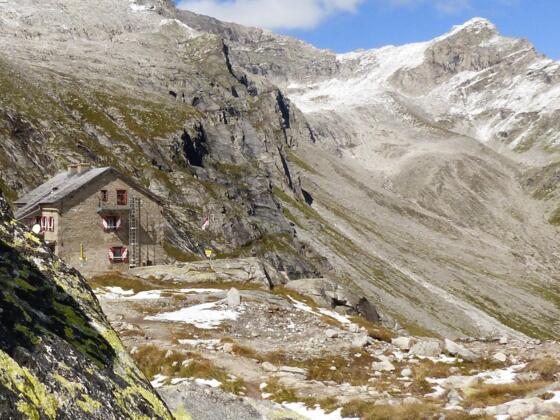 Die Richterhütte in den Zillertaler Alpen.