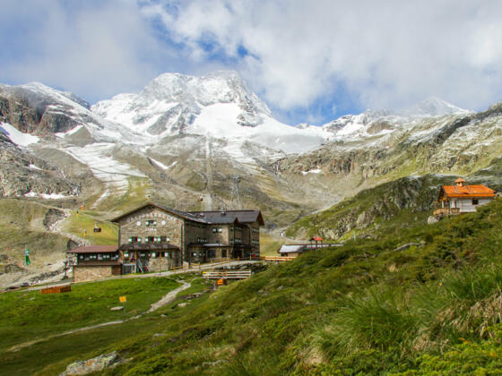 Dresdner Hütte mit Herz-Jesu-Kapelle (geweiht 2017)
