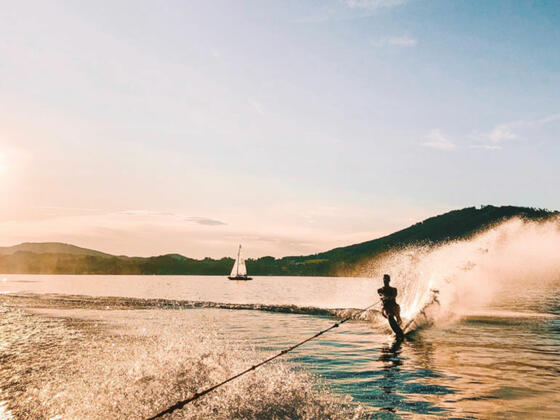 Wasserskifahren am Attersee