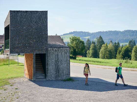 Bus:Stop beim Tennisplatz