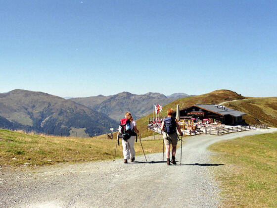 Gemütliche Einkehrmöglichkeit bei der Panorama Alm