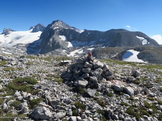 Gipfel Mittlerer Ochsenkogel mit Blick aufs Hohe Kreuz