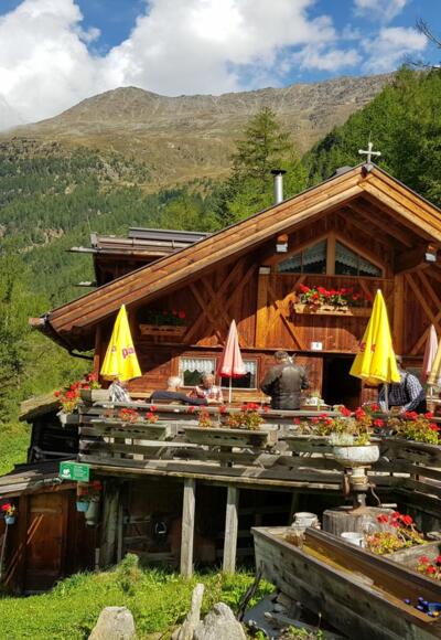 Sahnestüberl Hütte auf dem Weg nach Obergurgl