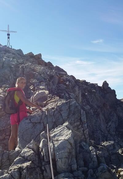 Übergang zum Gipfelkreuz