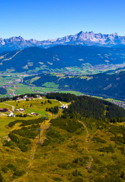 Ausblick ins obere Ennstal mit Dachstein