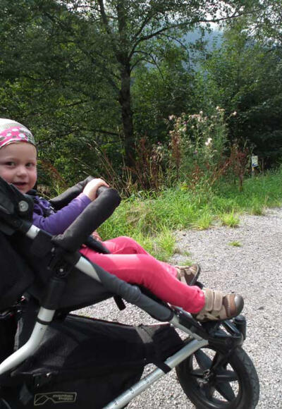 Kinderwagentauglicher Weg