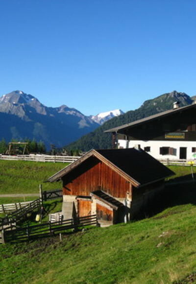 Pfarrachalm mit Berge