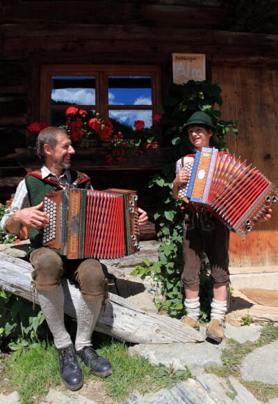 Auf der Maurachalm wird gerne musiziert und gesungen
