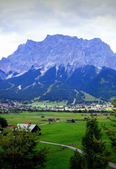 Zugspitze von Lermoos (6. Aug. 2012)