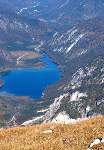 Tiefblick zum Almsee