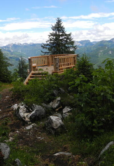 Am tiefsten Punkt des Rundweges gibt es seit Juni 2016 eine Aussichtsplattform.