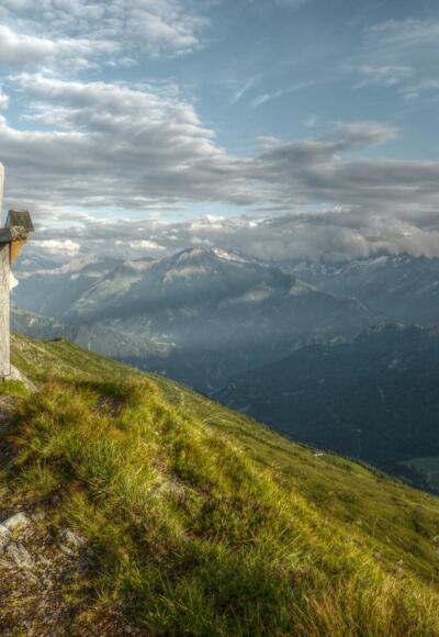 Von den vielen Kreuzjöchern Tirols is dieses hier Ziel unserer Wanderung