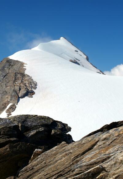 Hocheiser 3206m im Blick